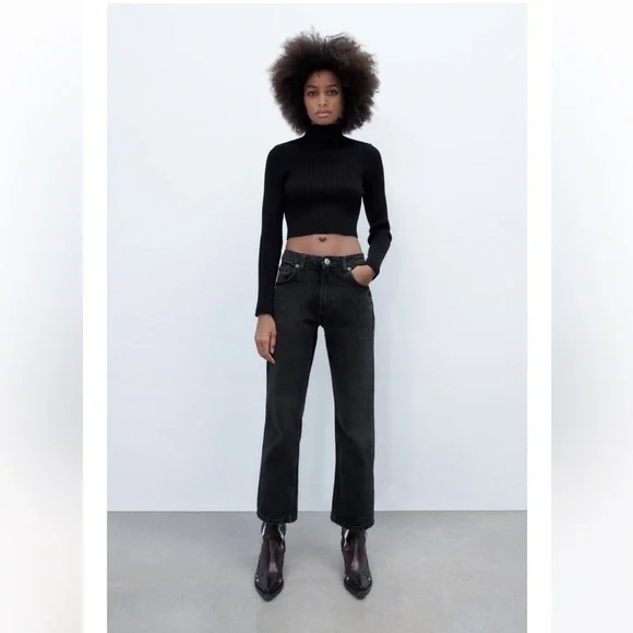 Zara Mock neck Sweater size S